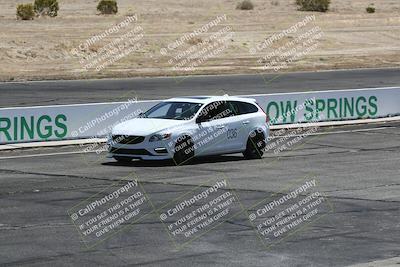 media/May-18-2022-Open Track Racing (Wed) [[f96b7d3cf4]]/Around the Pits/